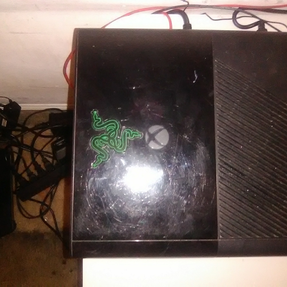 Mens Xbox 360 Razer Gaming 500GB